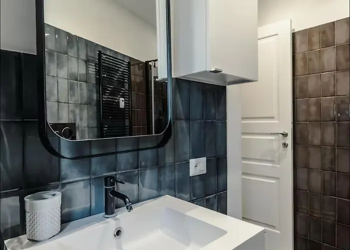 Homestay Large With Private Bathroom *